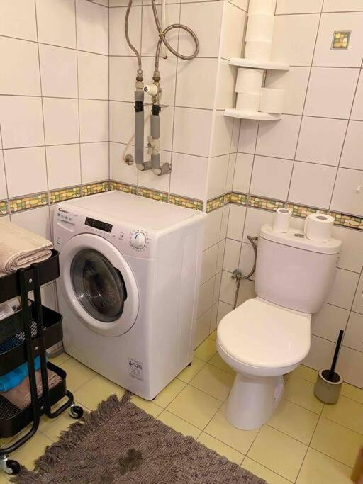 Cozy And Warm Apartment In The Heart Of Karlsbad Екстер'єр фото
